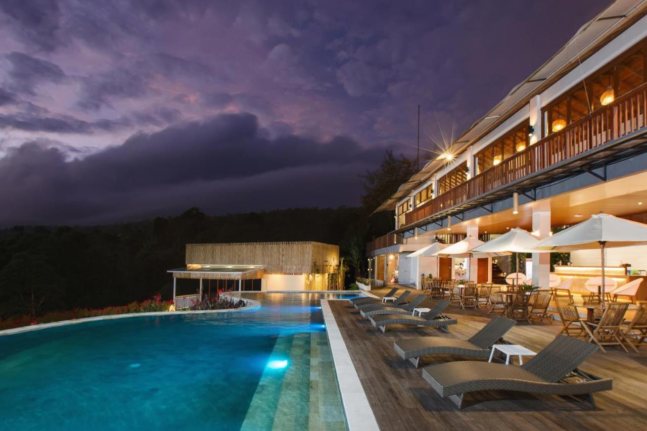 Giriwood Hotel & Villa Munduk Екстериор снимка