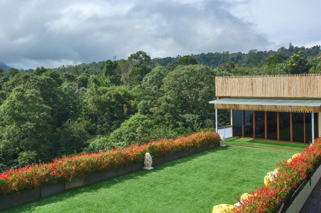 Giriwood Hotel & Villa Munduk Екстериор снимка