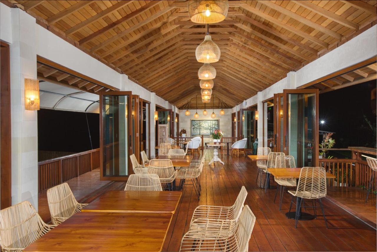 Giriwood Hotel & Villa Munduk Екстериор снимка