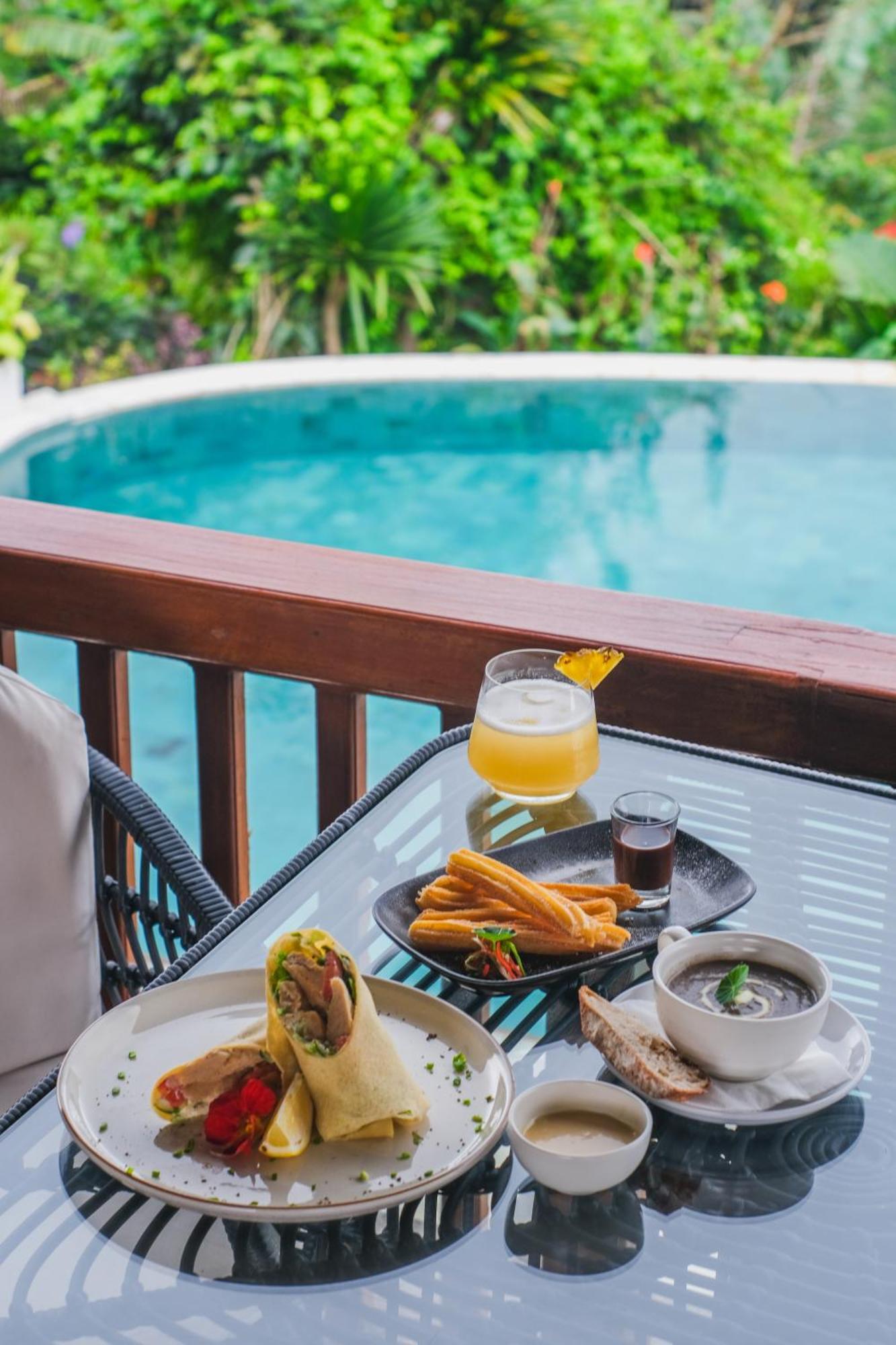 Giriwood Hotel & Villa Munduk Екстериор снимка